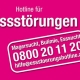 Ein rosa Cover mit der Telefonnummer der Hotline für Essstörungen 0800 20 11 20.